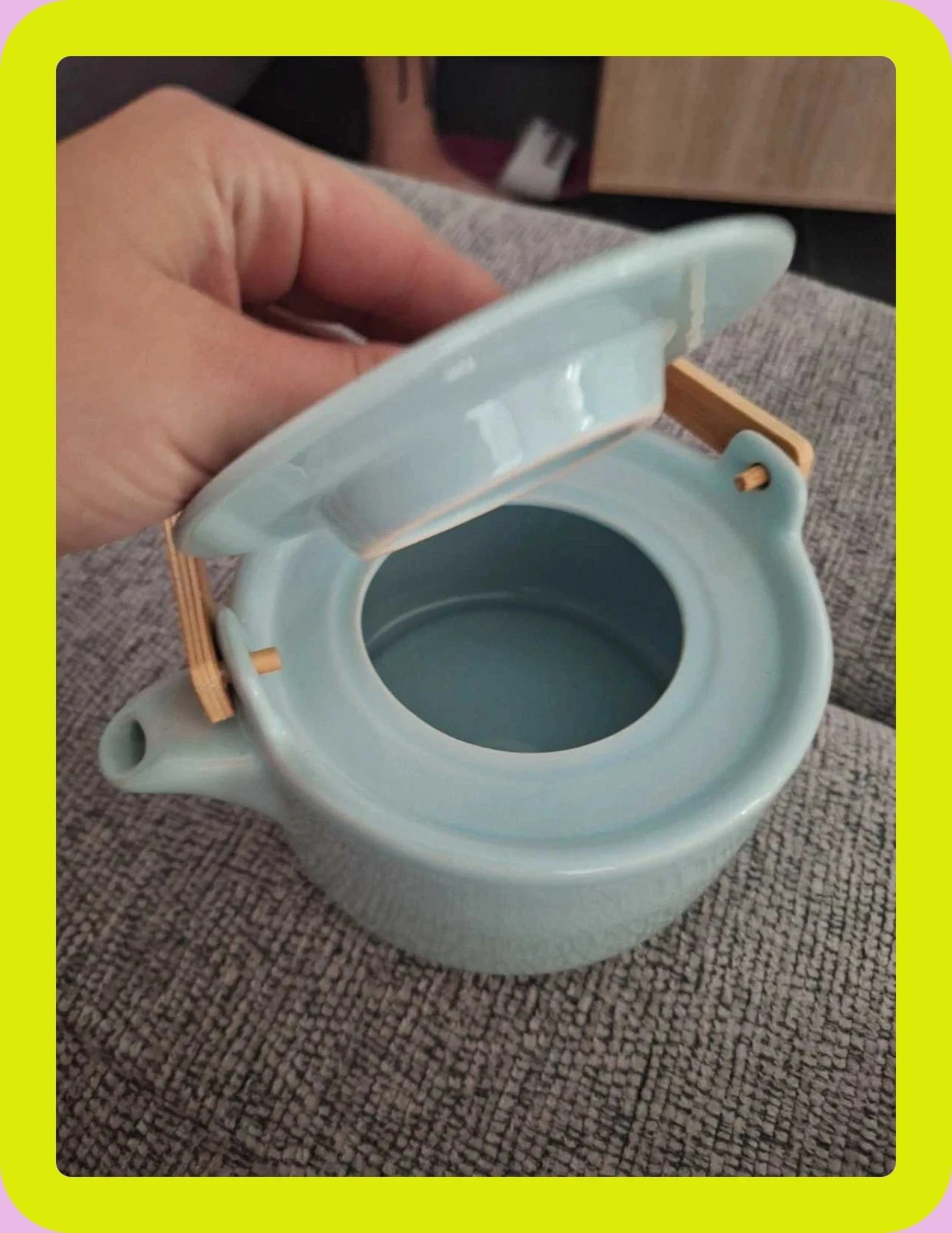 Sky blue ceramic teapot with wooden handle – photo 3
